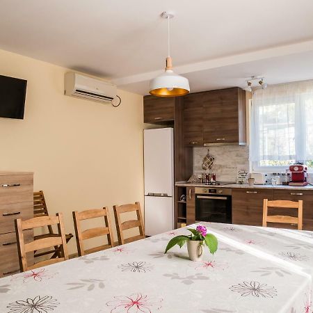 Simada Green Guesthouse Виршець Екстер'єр фото