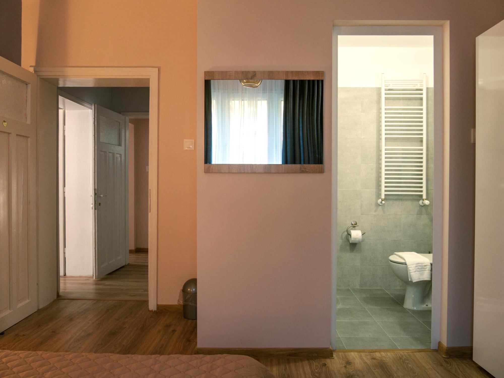 Simada Green Guesthouse Виршець Екстер'єр фото