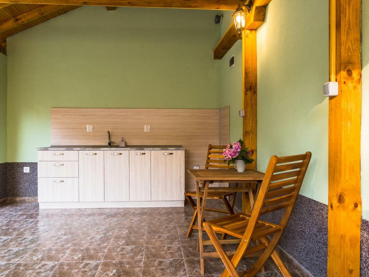 Simada Green Guesthouse Виршець Екстер'єр фото
